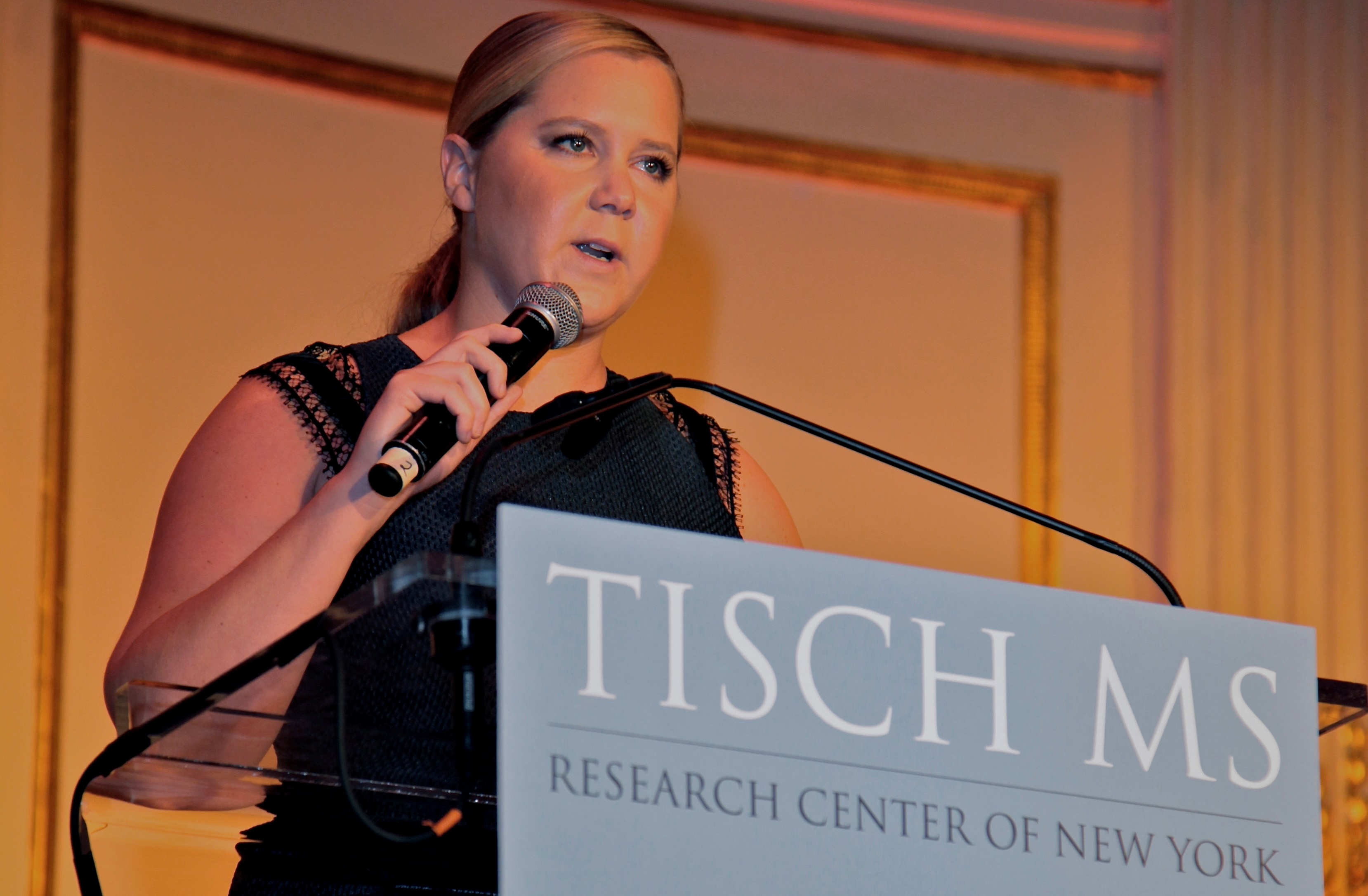 AMY SCHUMER AND PAUL SHAFFER JOIN FORCES TO RAISE $2.5 MILLION FOR MS RESEARCH
