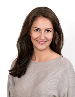 A picture of Talene smiling